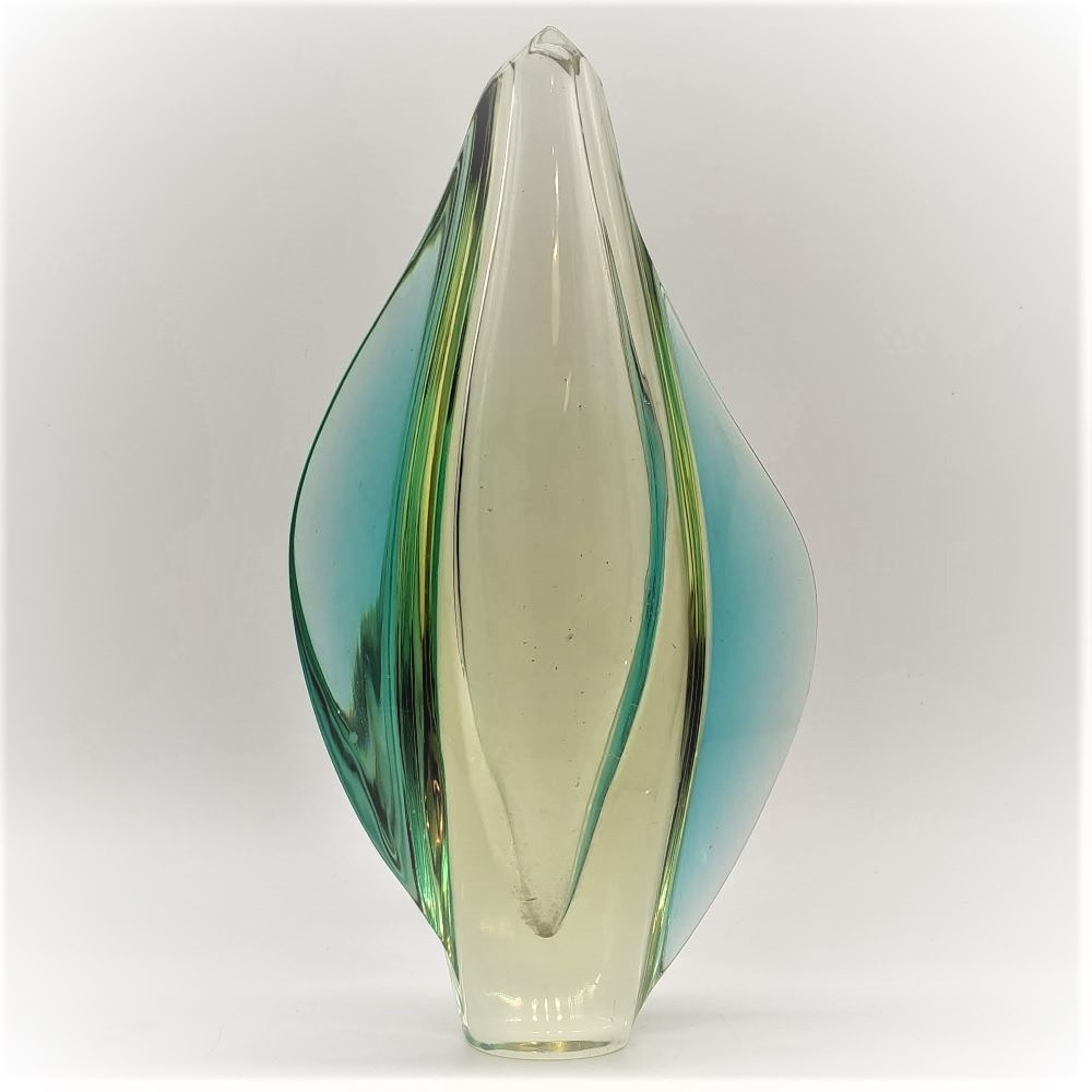 Zelená sklenená váza